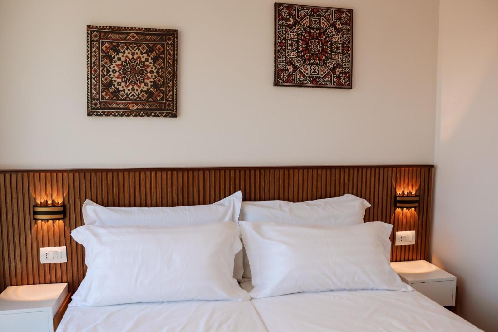 Kruja Townscape Rooms ภายนอก รูปภาพ
