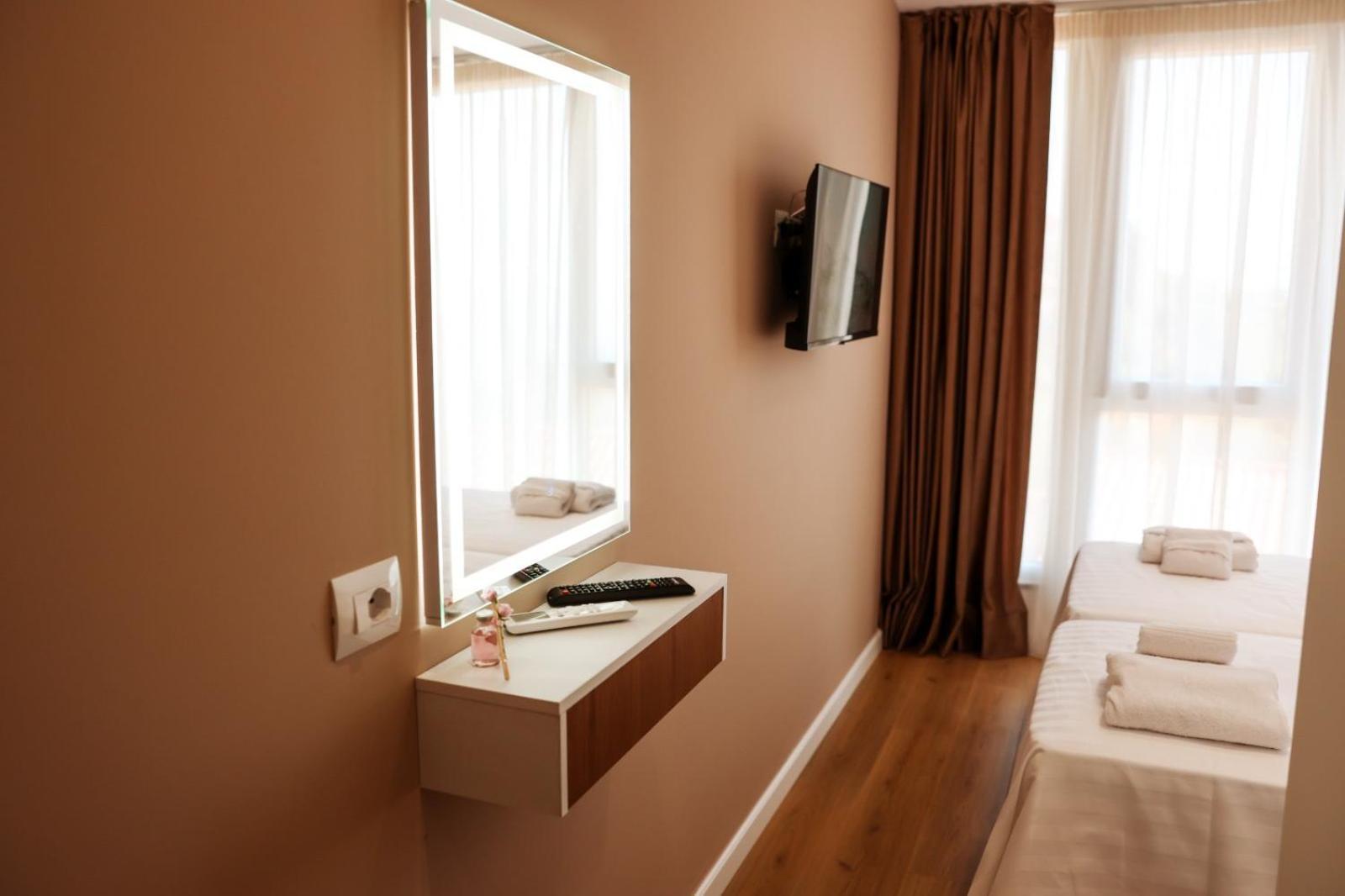 Kruja Townscape Rooms ภายนอก รูปภาพ