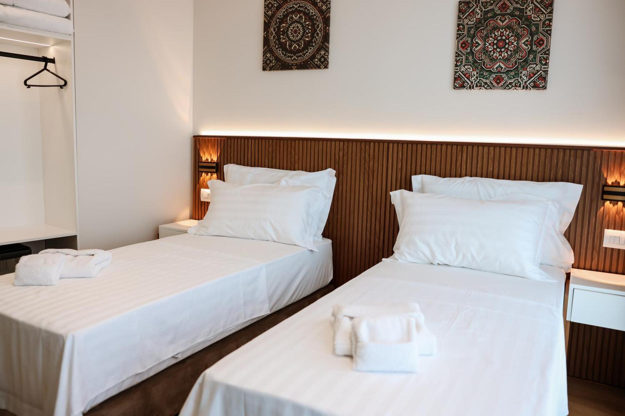 Kruja Townscape Rooms ภายนอก รูปภาพ