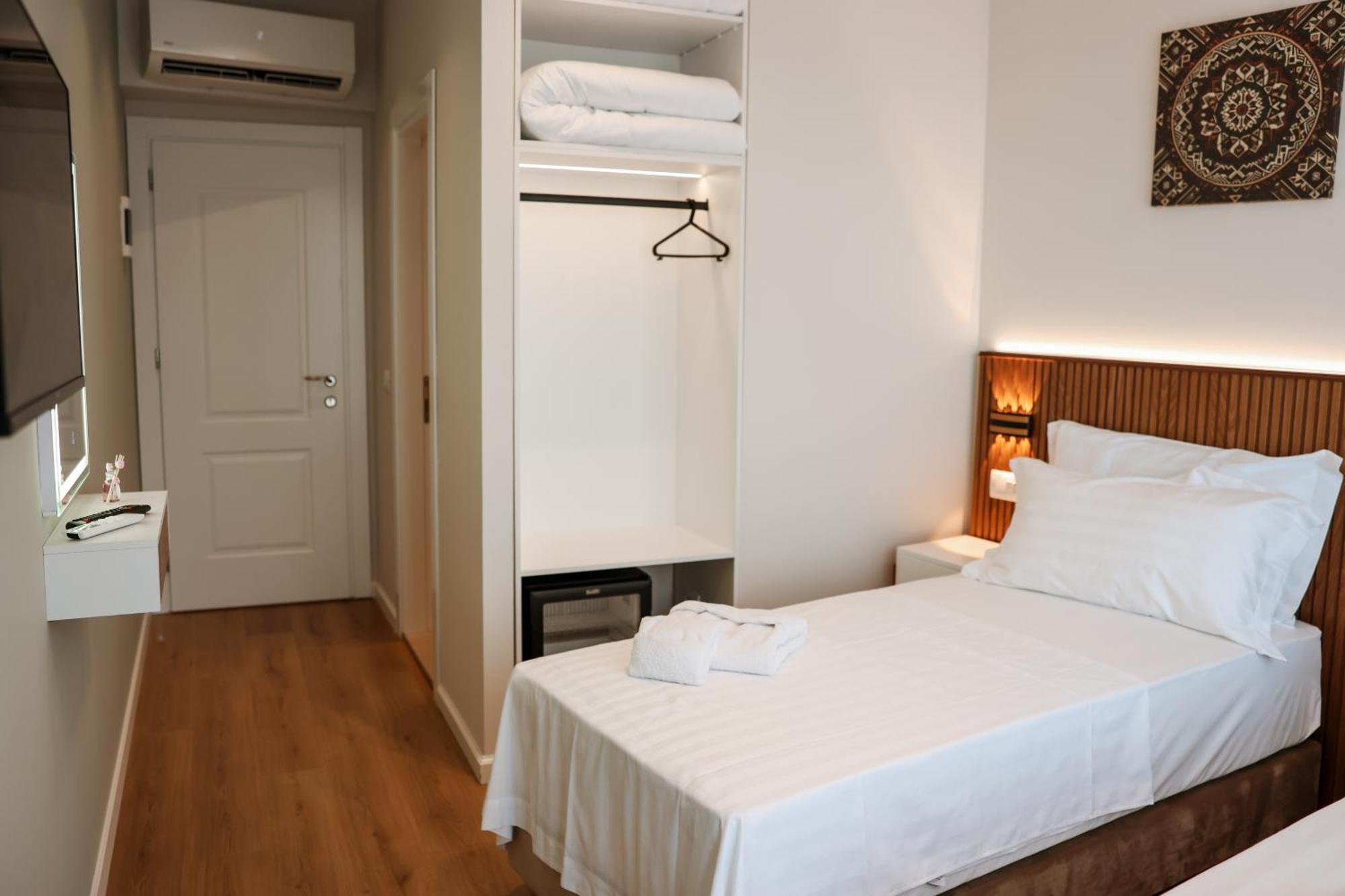 Kruja Townscape Rooms ภายนอก รูปภาพ