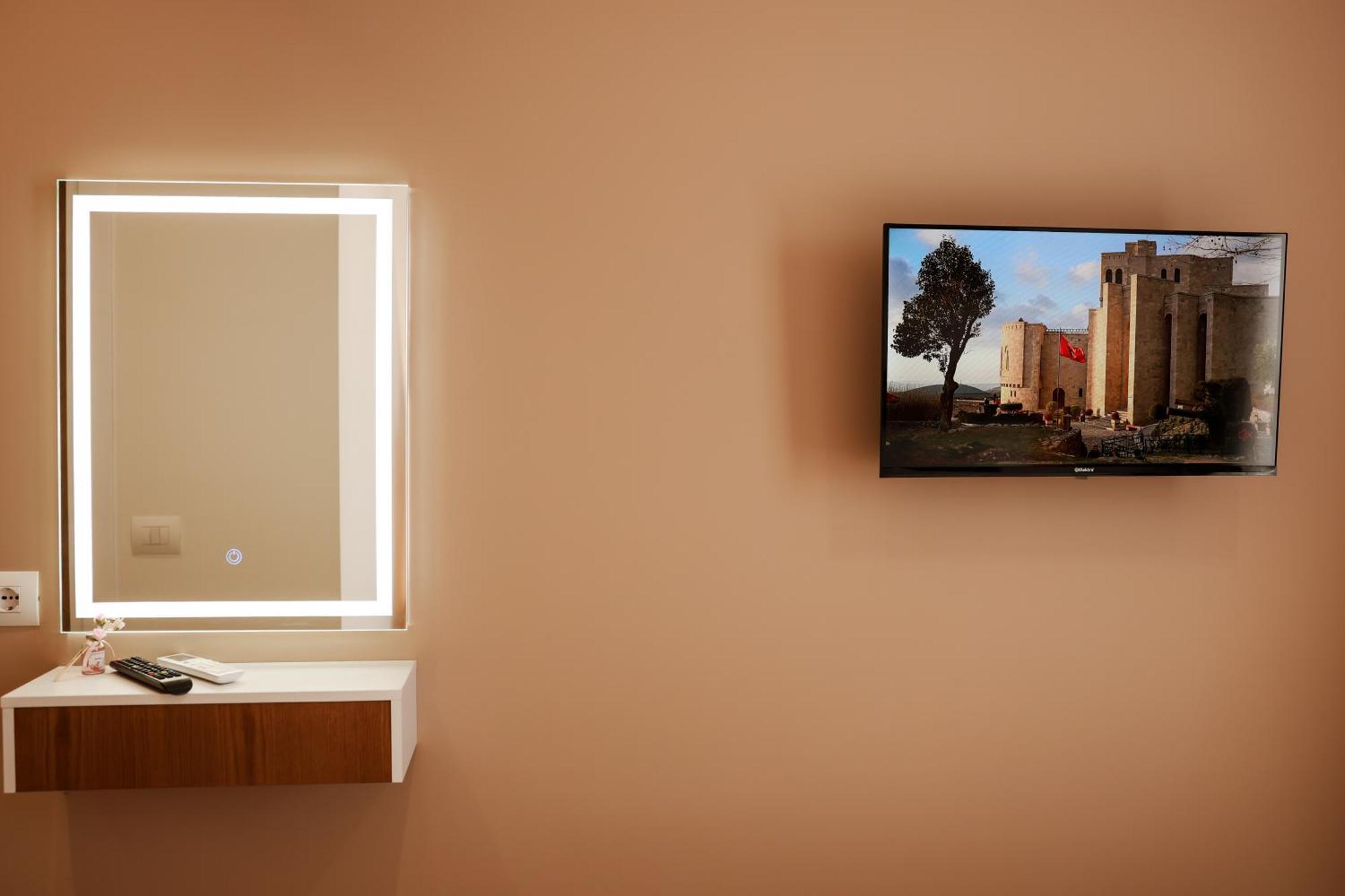 Kruja Townscape Rooms ภายนอก รูปภาพ