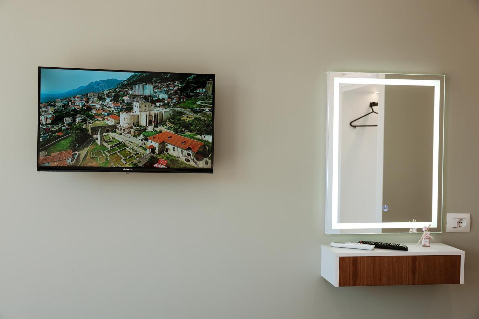 Kruja Townscape Rooms ภายนอก รูปภาพ