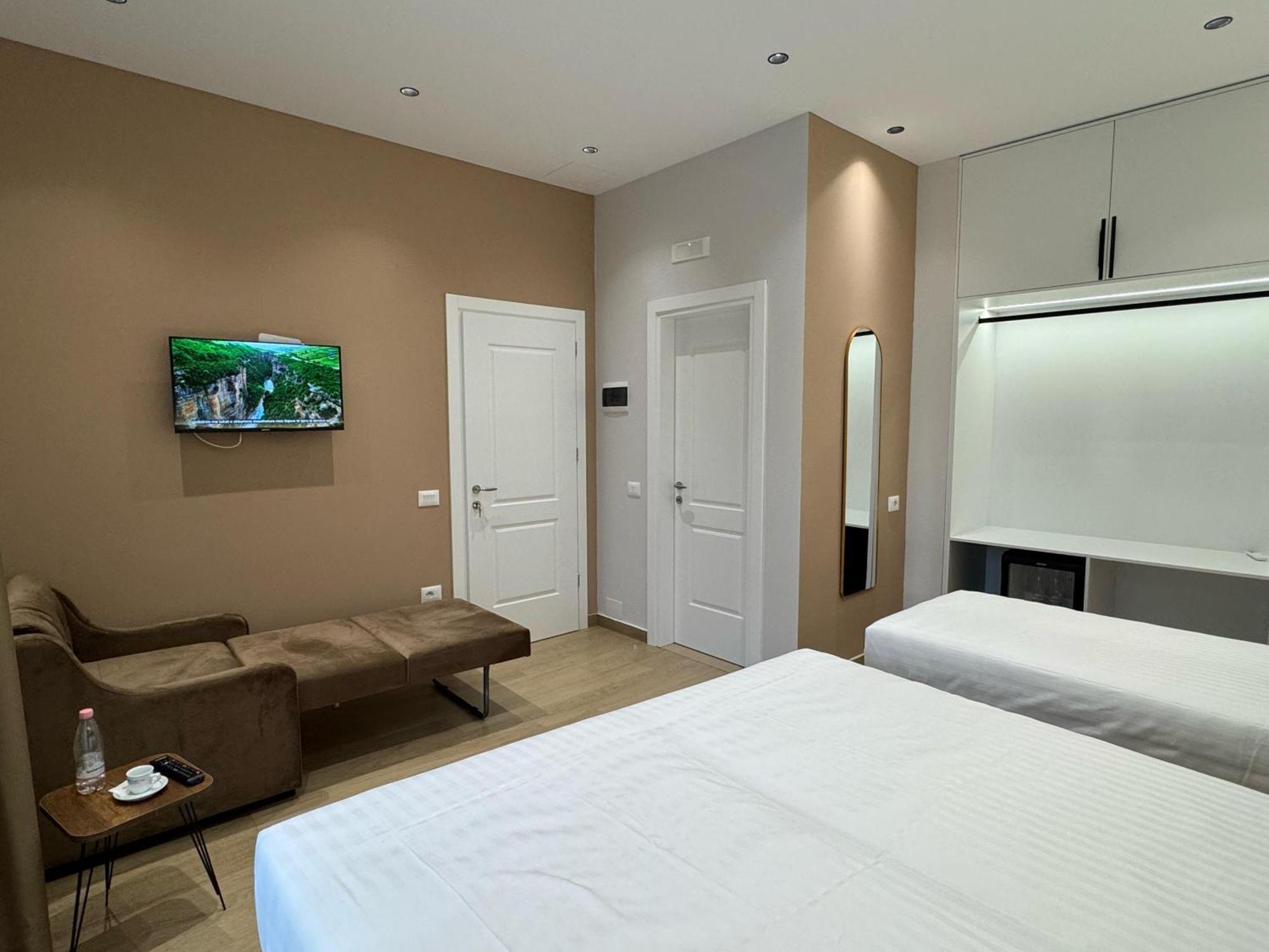 Kruja Townscape Rooms ภายนอก รูปภาพ
