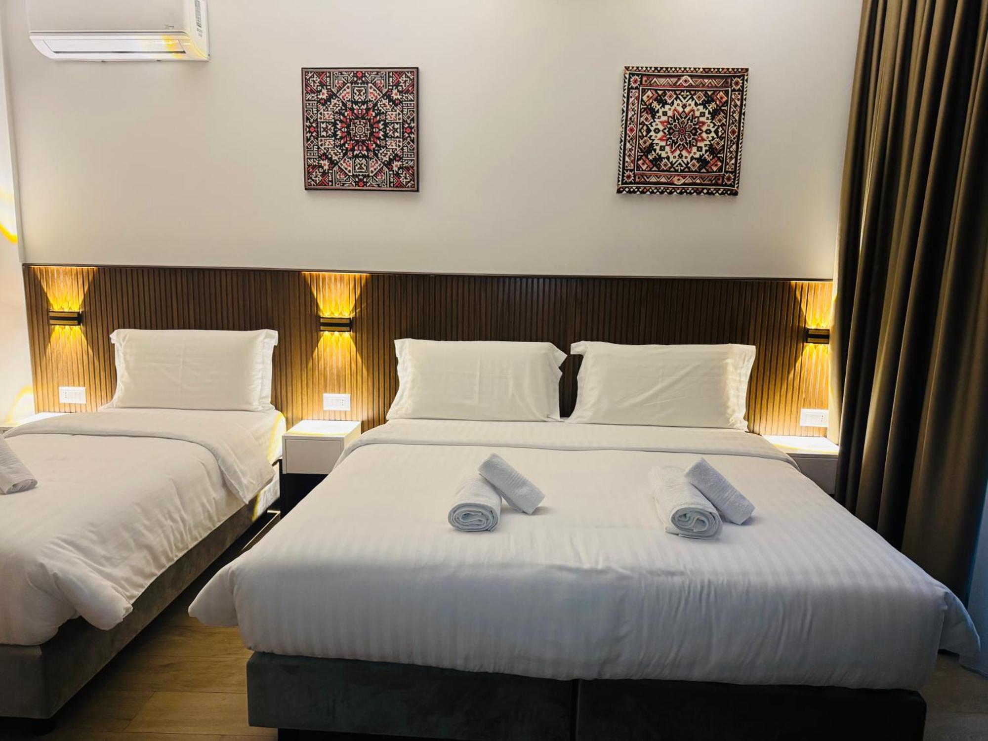 Kruja Townscape Rooms ภายนอก รูปภาพ